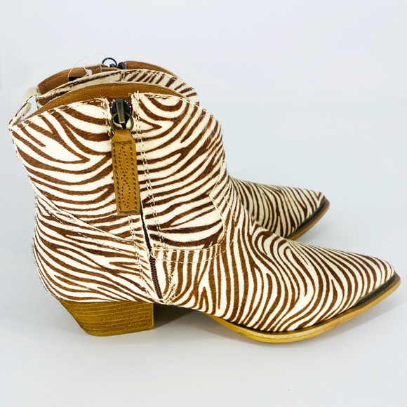 NEW Dingo Tan Zebra Print Hairy Up Genuine Calf Hair Leather Western Bootie 6.5M - Picture 8 of 14